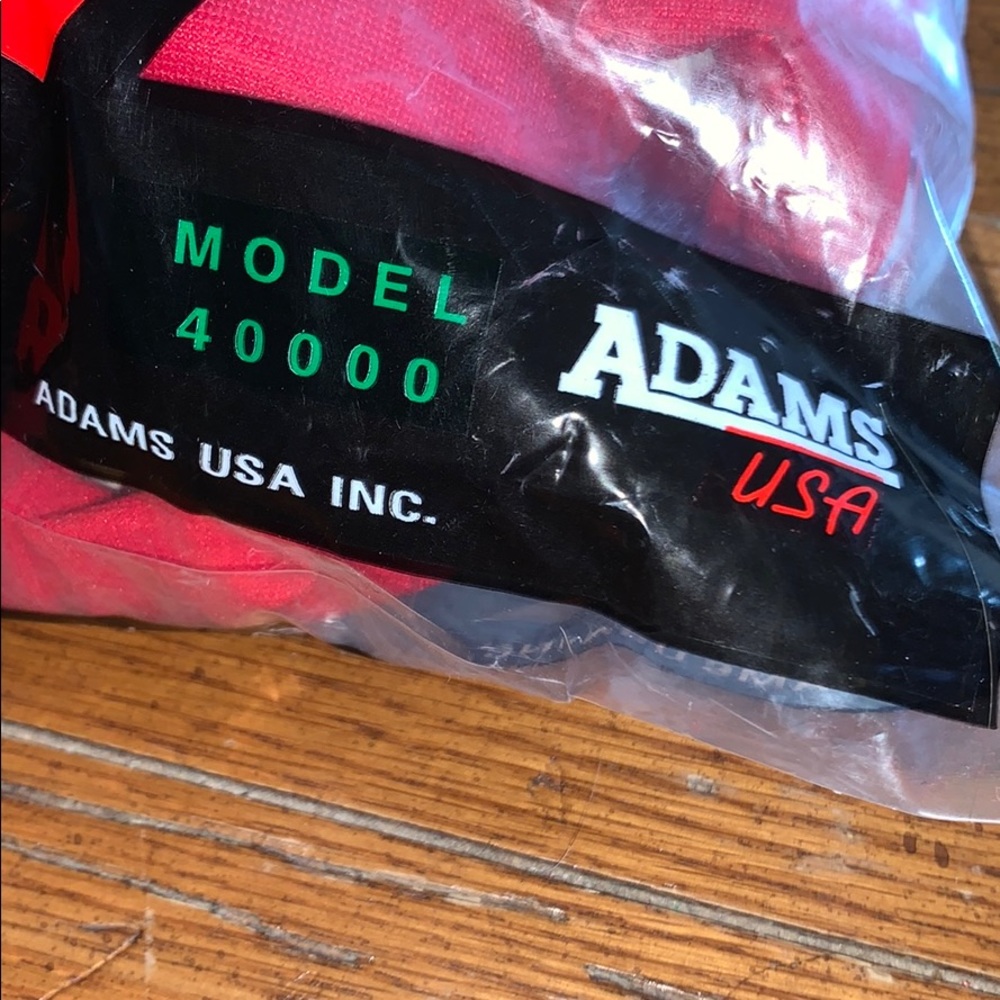 🆕⭐️KNEE GUARDS⭐️Set of 2 NWT by TRACE ADAMS - Picture 4 of 7